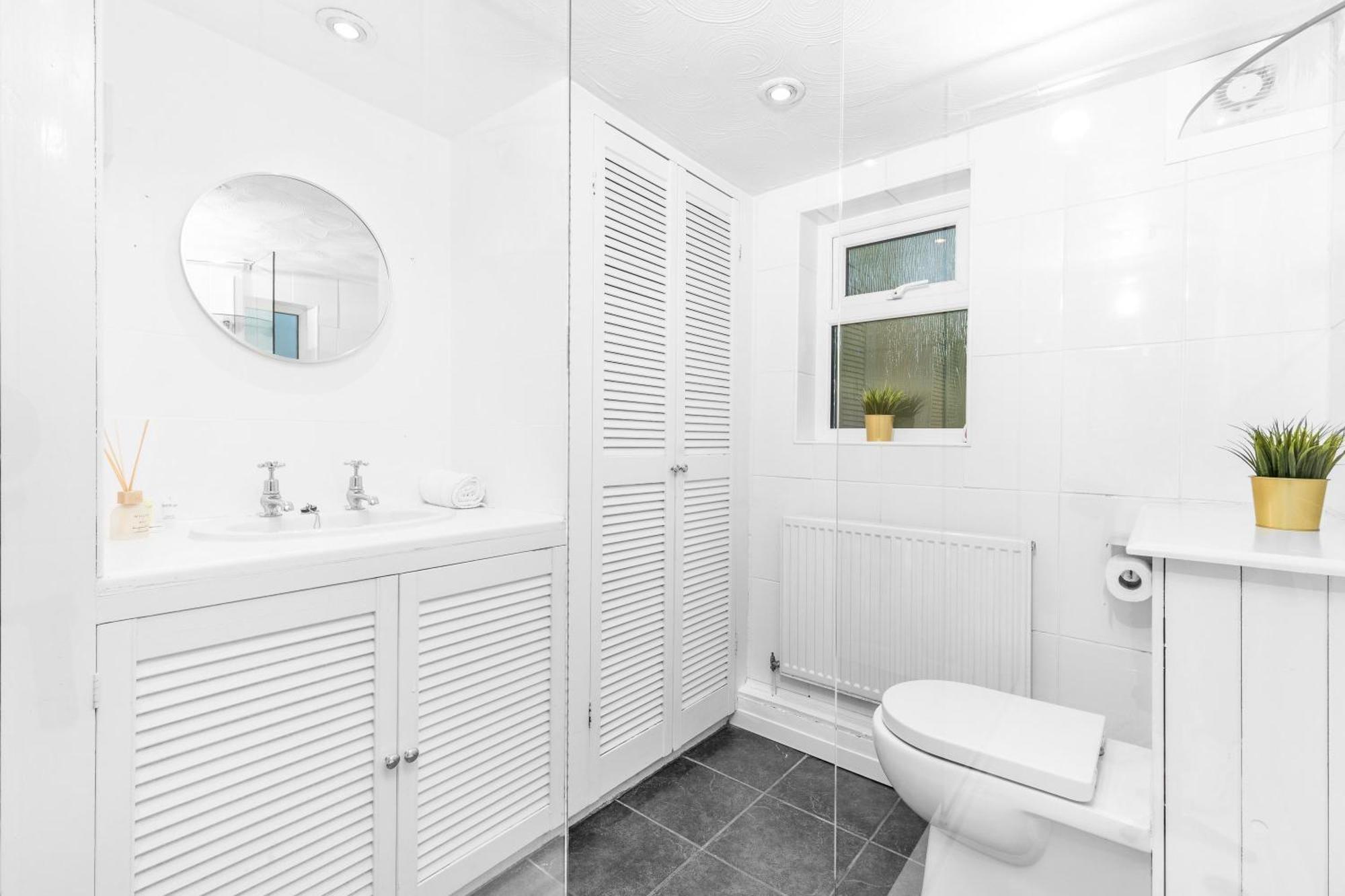 Luxury 3 Bedroom House - Harborne - Parking - Garden - Wifi & Netflix 122G Birmingham Exterior foto